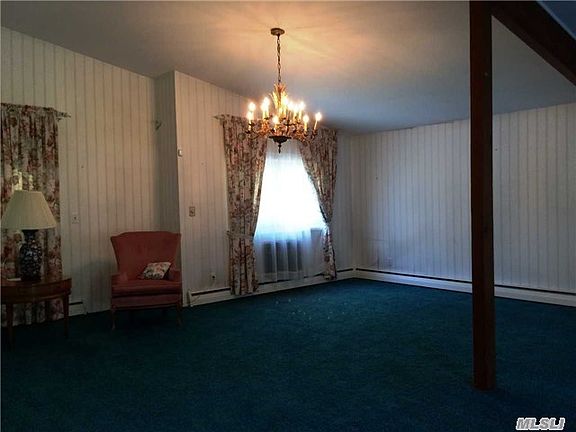 4th image of 13 Edwards Ln