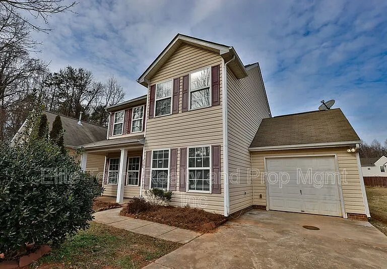7109 Angela Marie Ct — Photo 3