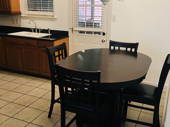 4th image of 4505 Pete St