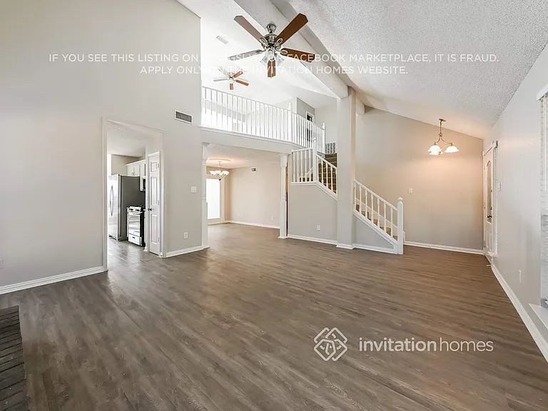 1418 Baker Dr — Photo 3