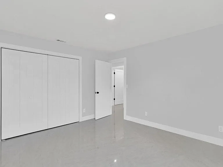 5760 36th Pl — Photo 21