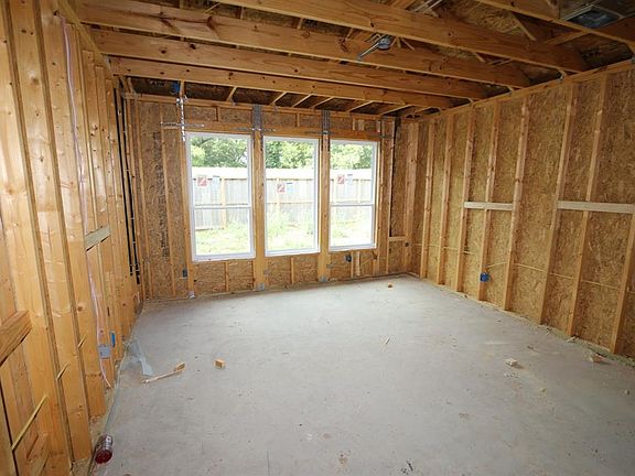 4th image of 5023 Maumee River Drive