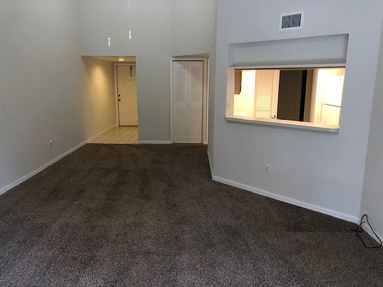 9648 Windsor Gardens Ln #202 — Photo 8
