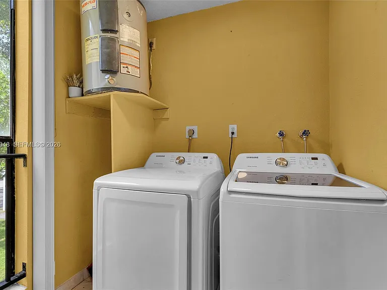 2930 SW 87th Ter #1814 — Photo 19