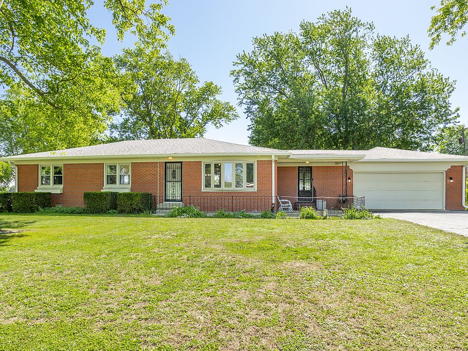 1st image of 4946 E Barnett Ave