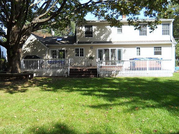 Back of House: Deck