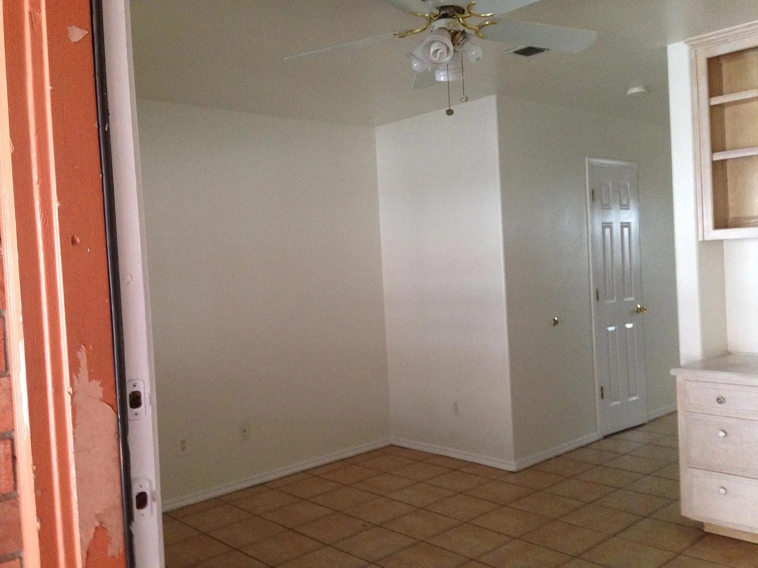 2 bed, 2.5 bath, 1150 sqft, $750 — Photo 2