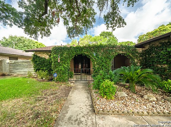 3rd image of 8547 Bristlecone St