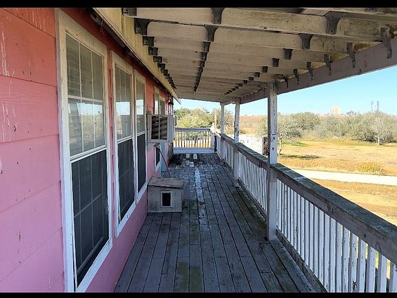 3rd image of 7526 3rd St