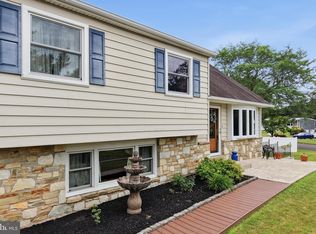 114 Dolly Ln, Chalfont, PA 18914