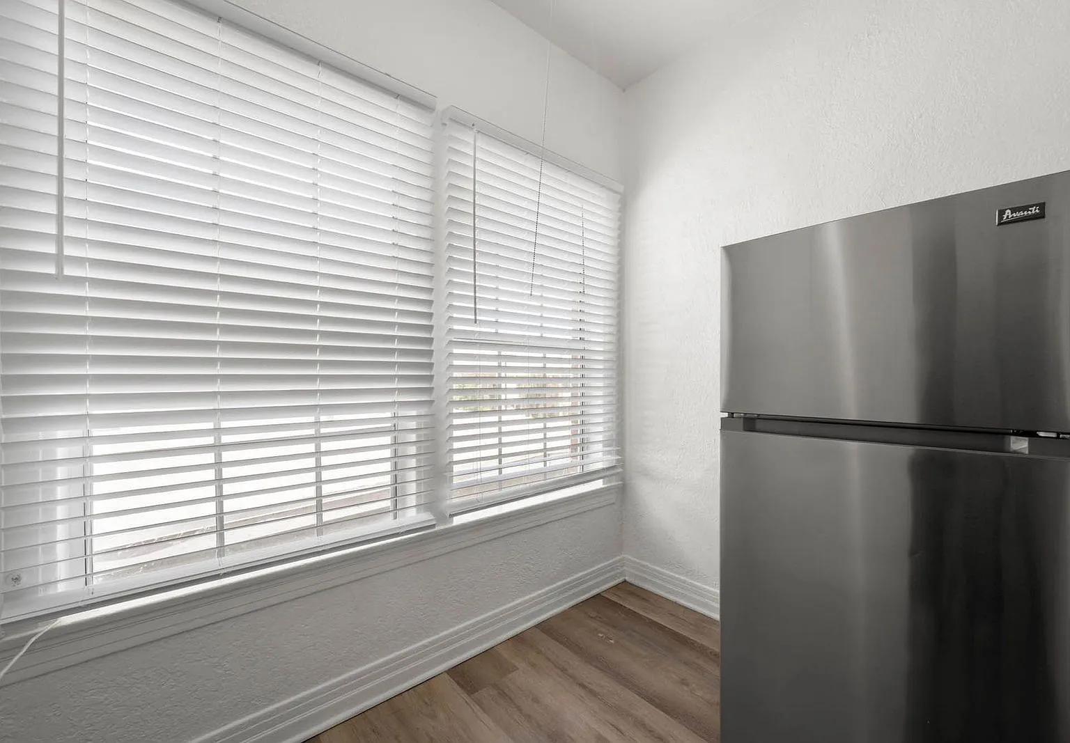 1 bed, 1.0 bath, 400 sqft, $1,430 — Photo 3