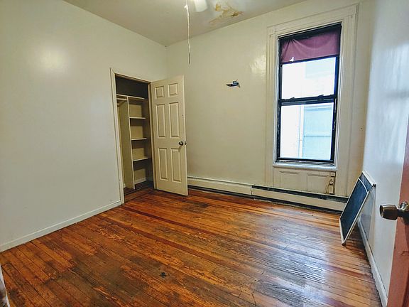 3rd image of 372 E 155th St #1