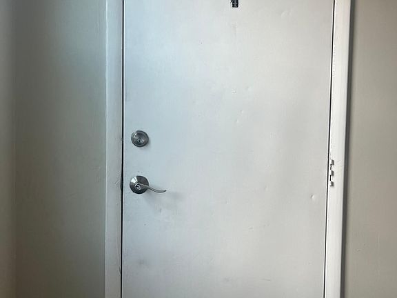 3rd image of 112 Ellsworth Ave APT 1