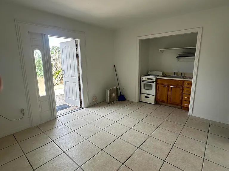 4058 N US Highway 1 #C — Photo 4