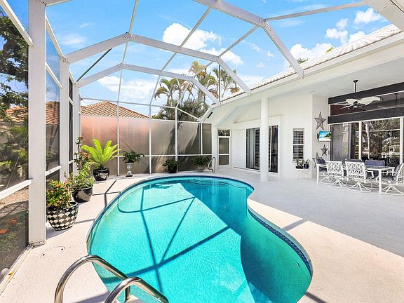 4th image of 908 S Joy Cir