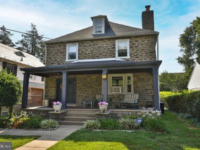 595 Hermit St, Philadelphia, PA, 19128