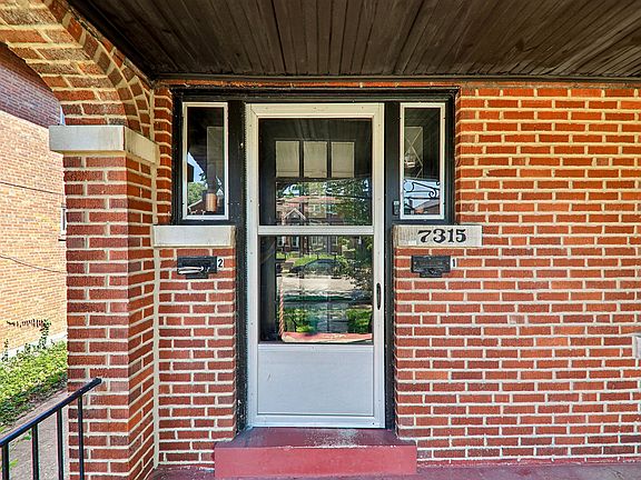 4th image of 7315 Lindell Blvd #1