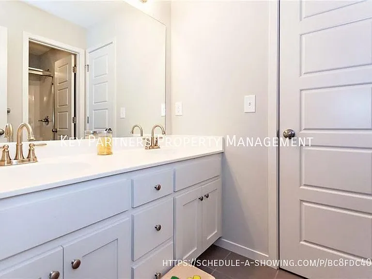 23402 W 52nd Ter — Photo 27