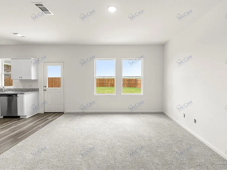 5919 Sahara Dr — Photo 6