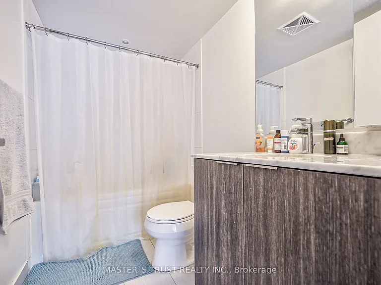 955 Bay St #2301 — Photo 15