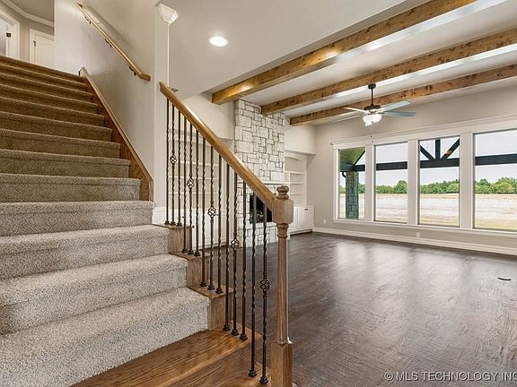 5th image of 2483 E Cross Creek Dr