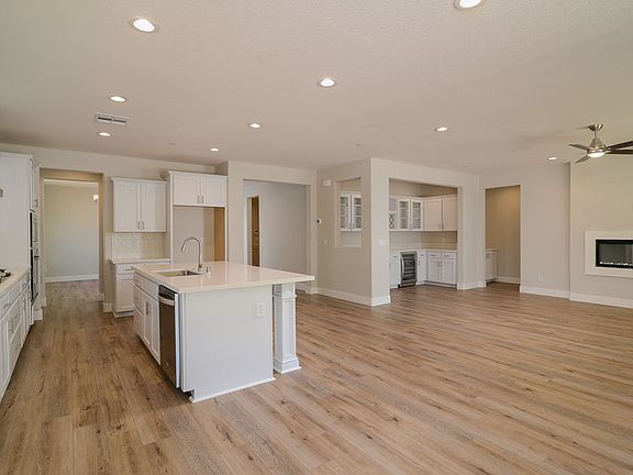 5th image of 3145 Silky Oak Dr