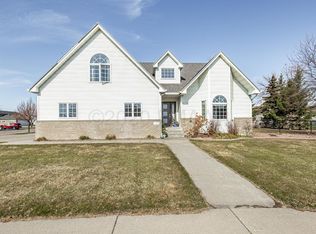 400 5th St NW, Dilworth, MN 56529