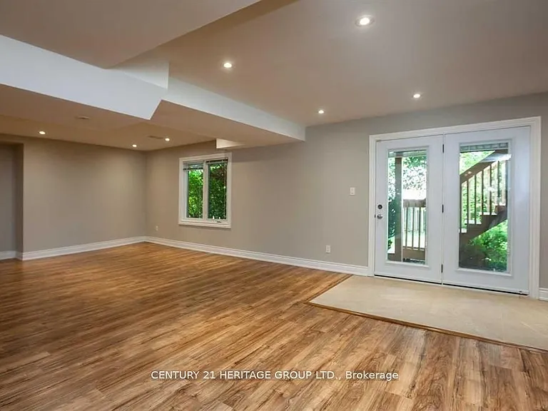 1001 Lockwood Cir — Photo 4