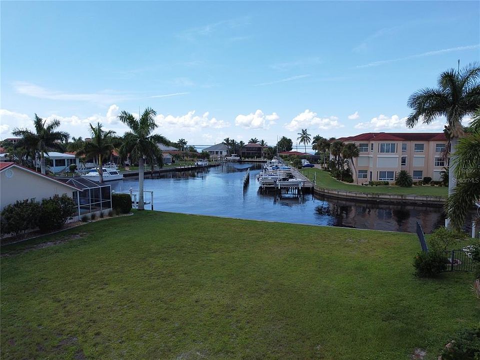 1st image of 7 Hibiscus Dr
