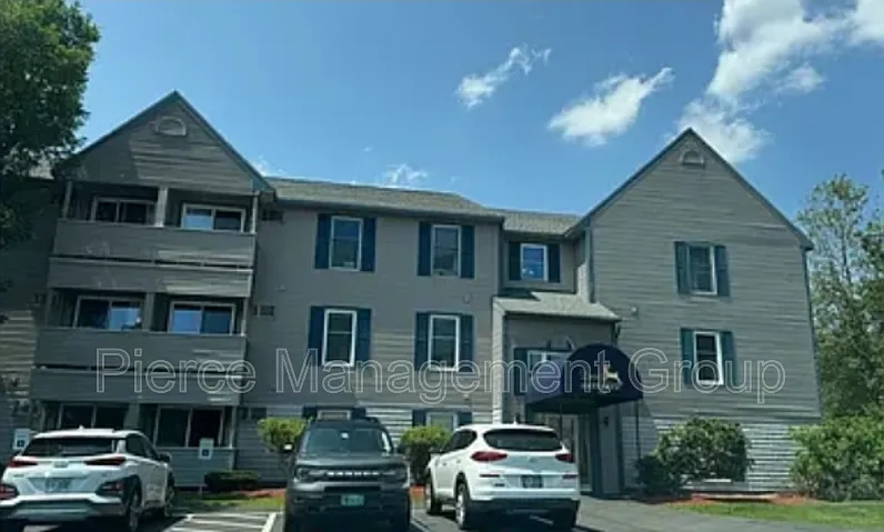 124 Eastern Ave #203