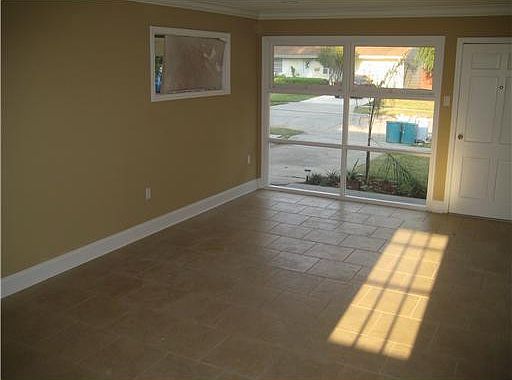 2nd image of 2412 Haring Rd