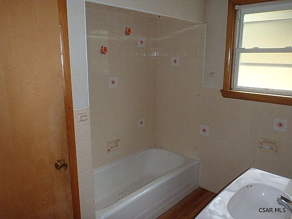2nd image of 246 Church St
