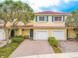 3057 N Evergreen Cir, Boynton Beach, FL 33426