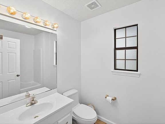2nd image of 12 Corbin Ct