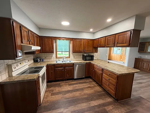 4456 Seville Rd — Photo 4