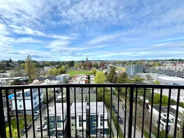 4540 8th Ave NE APT 1205, Seattle, WA 98105