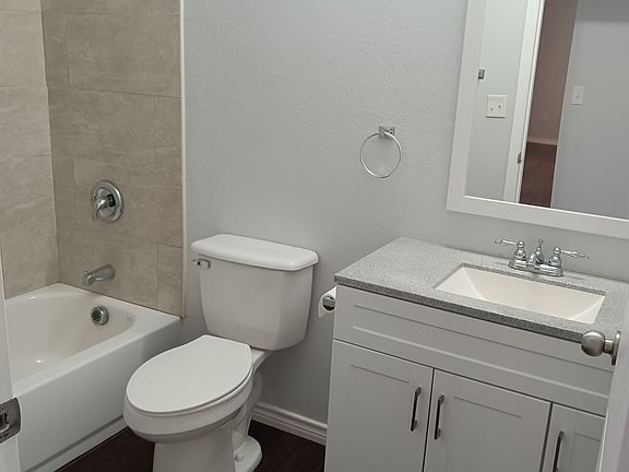 Full downstairs bathroom.