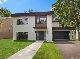 1309 Holly Ln, Deerfield, IL 60015