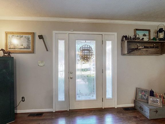 3rd image of 4350 Driftwood Dr
