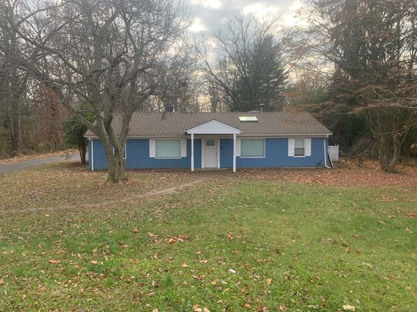 934 Georges Rd #A