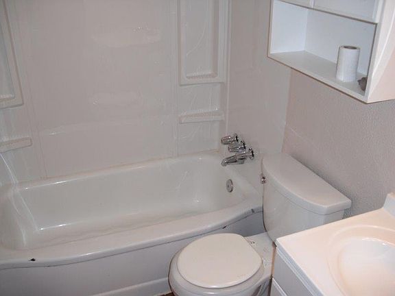2nd image of 715 Martha Dr
