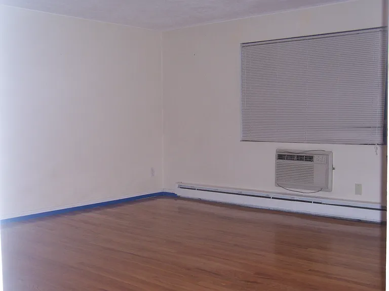 40 Bryon Rd #3 — Photo 3