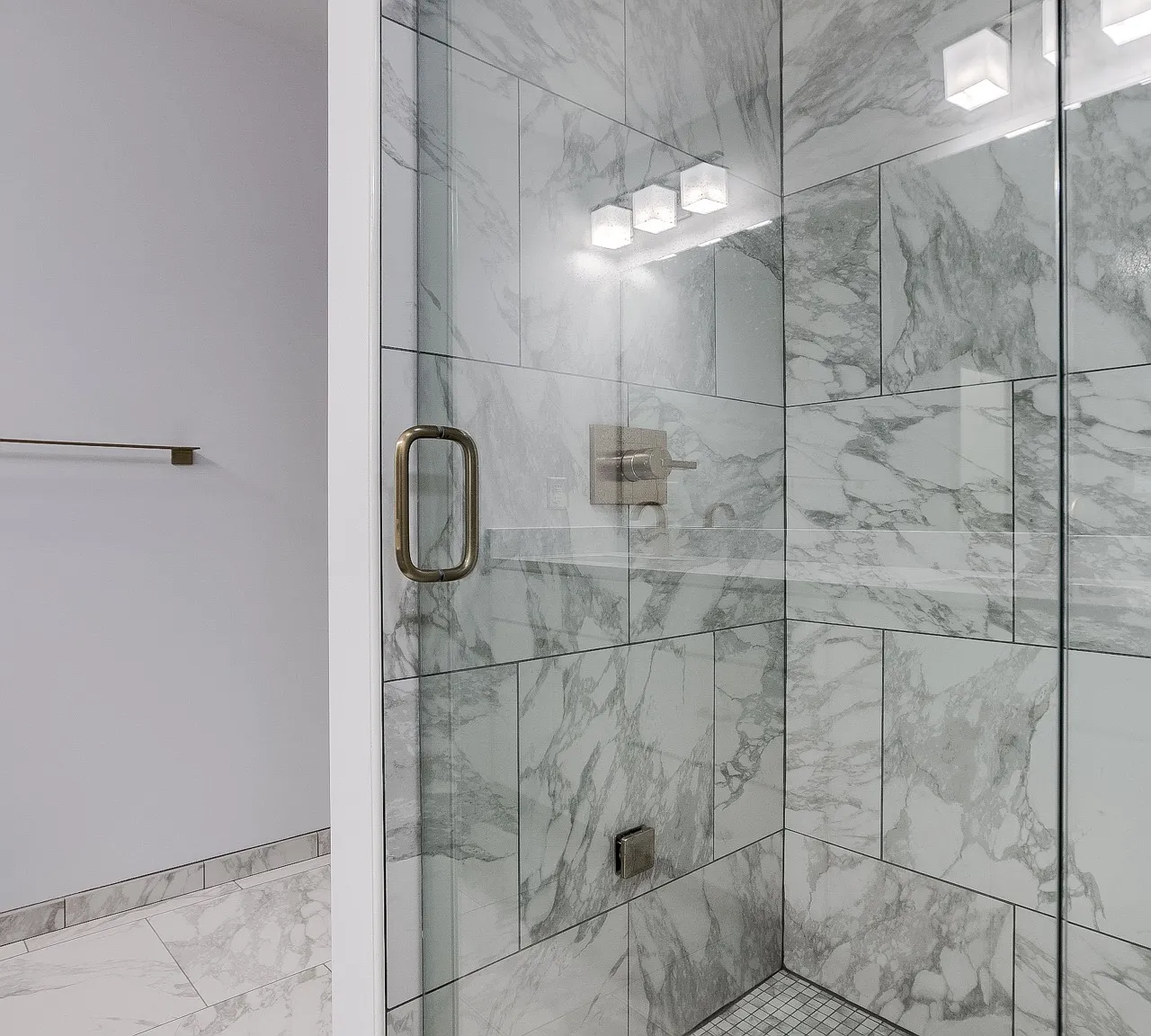1 bed, 748 sqft, $2,500 — Photo 3
