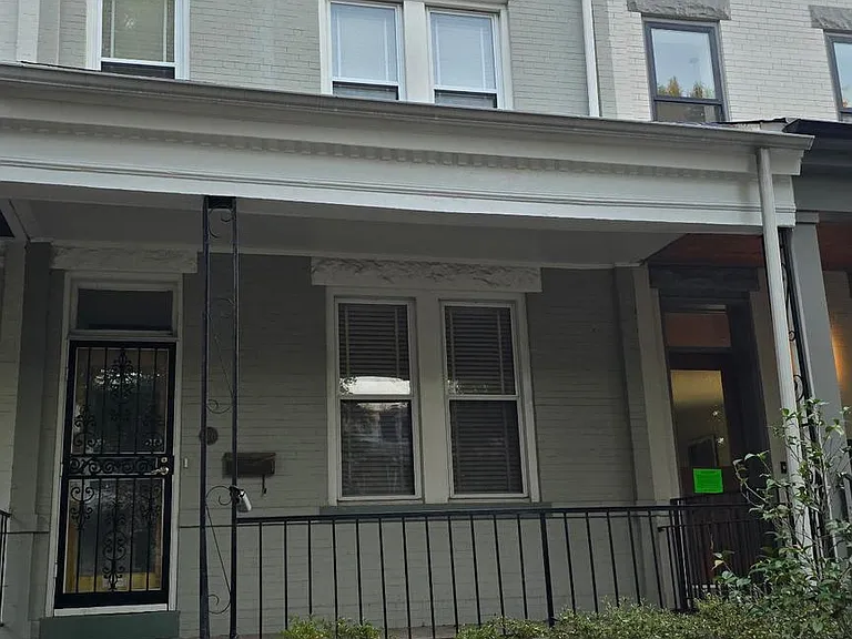 426 Shepherd St NW — Photo 1