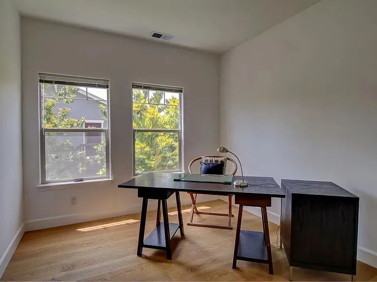 Right bedroom.