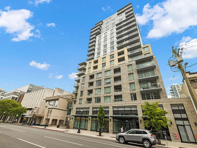 848 Yates St #403 — Photo 18