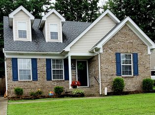9004 Sagebrush Ct, Louisville, KY 40228