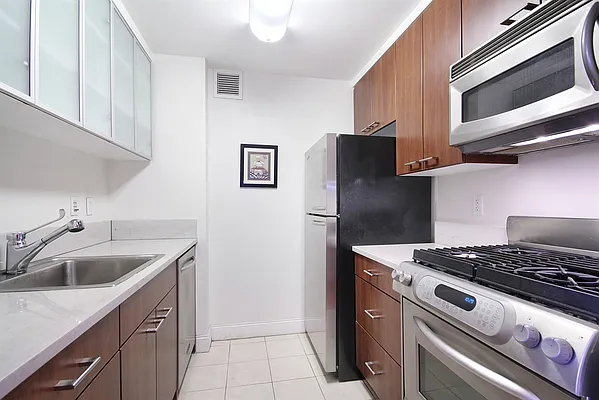 Sold by Corcoran | media 15