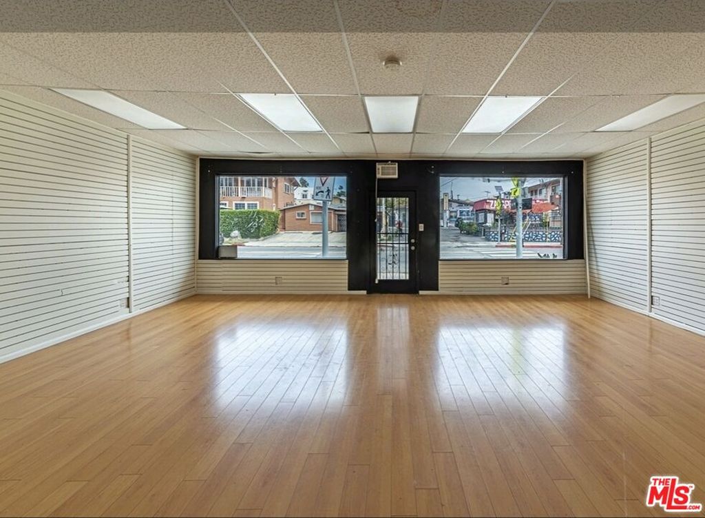 5200 Fountain Ave, Los Angeles, CA - View 3