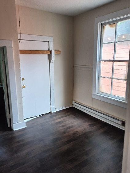 1st image of 260 E Richmond Ave